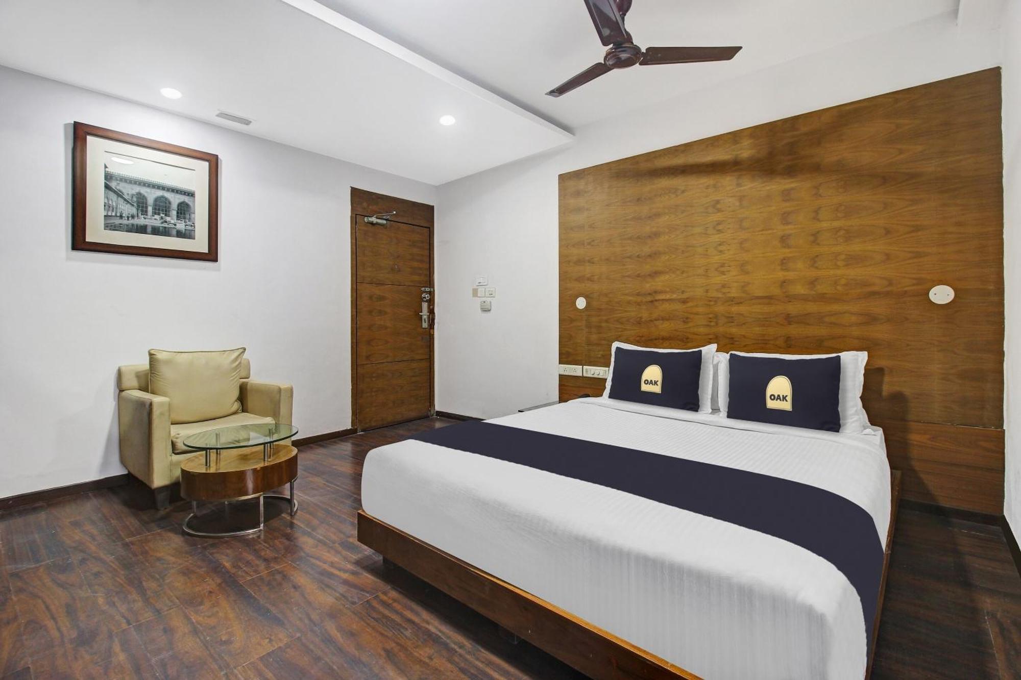 Townhouse Oak The Margi Hotel Near Yosufguda Metro Station ไฮเดอราบัด ภายนอก รูปภาพ