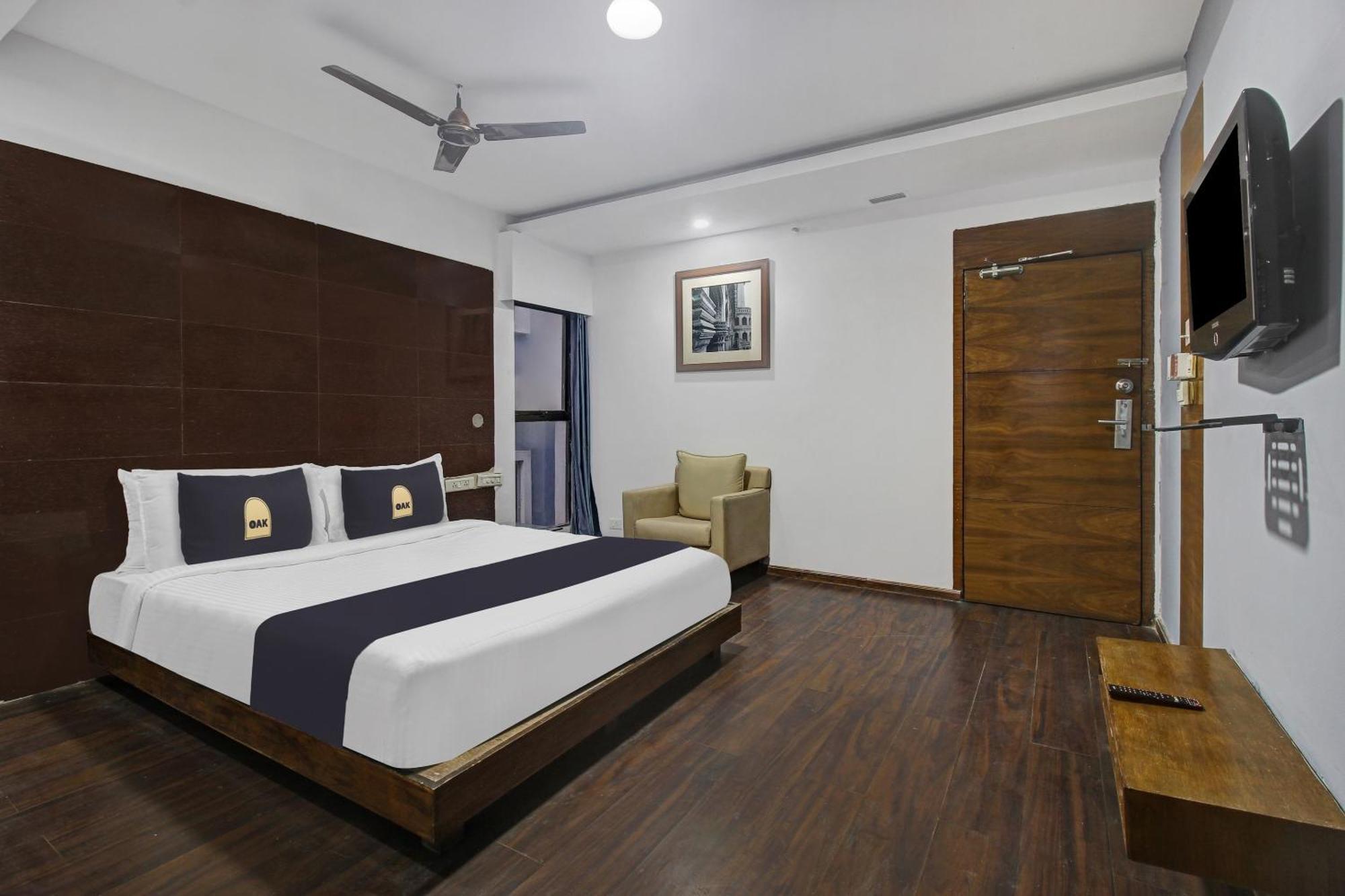 Townhouse Oak The Margi Hotel Near Yosufguda Metro Station ไฮเดอราบัด ภายนอก รูปภาพ