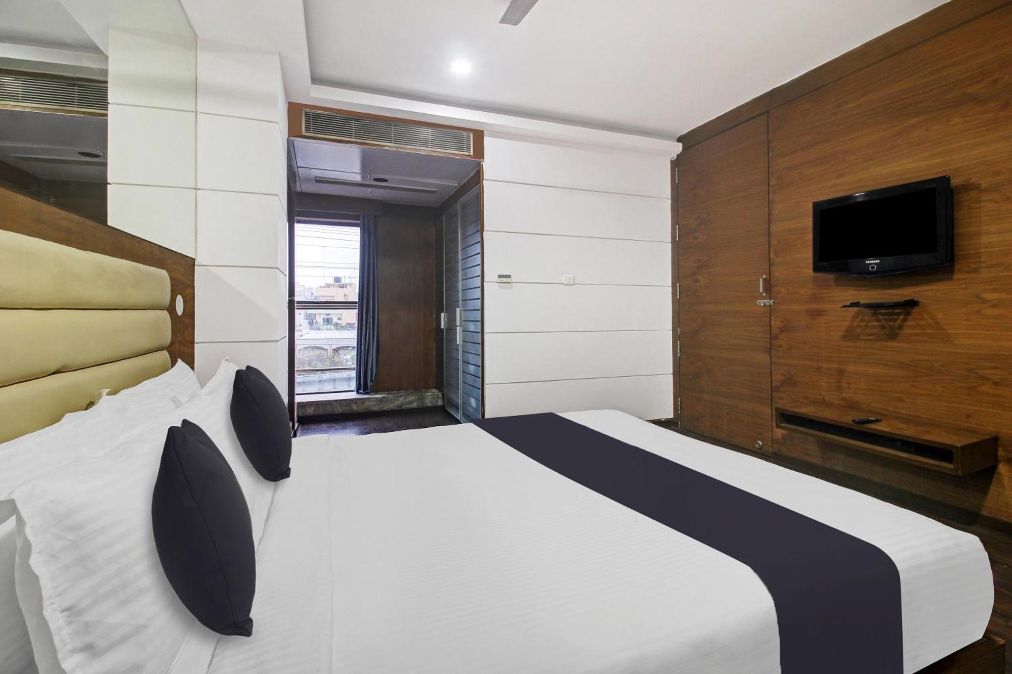 Townhouse Oak The Margi Hotel Near Yosufguda Metro Station ไฮเดอราบัด ภายนอก รูปภาพ